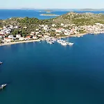 Tomislav * مورتير
